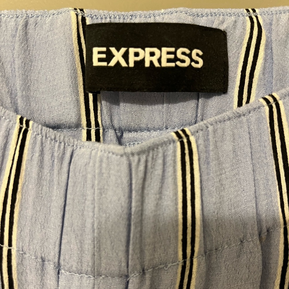 Express Cropped Mid Rise Culottes Pants - Picture 3 of 4